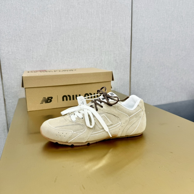 Miu Miu Casual Shoes